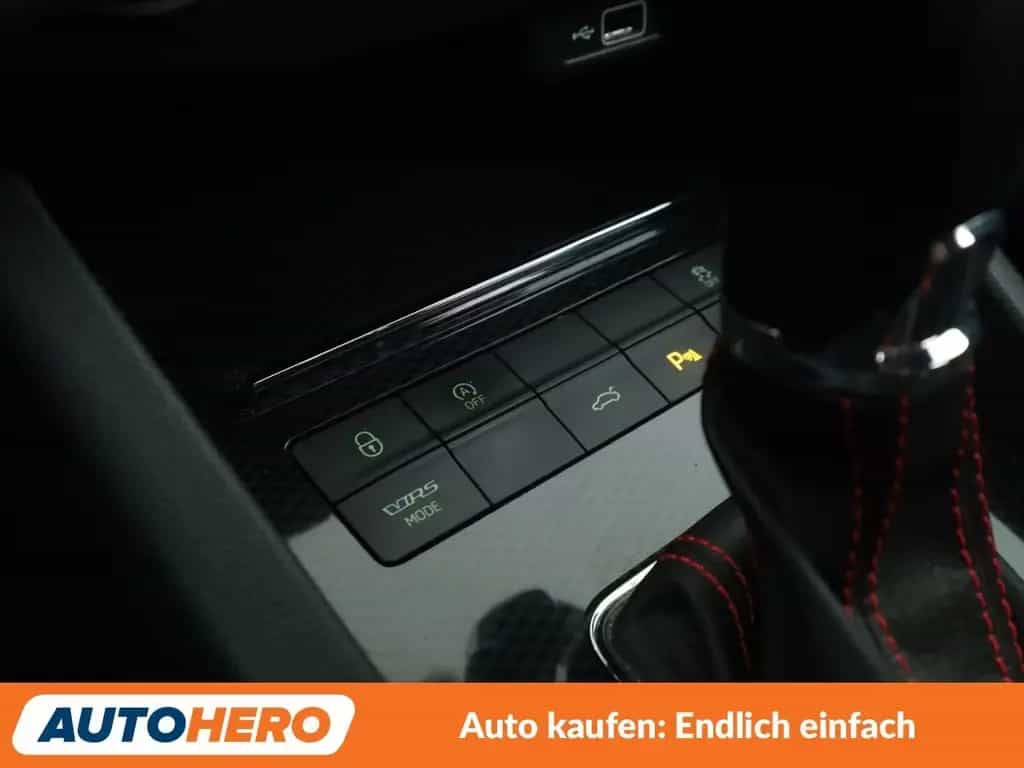 Skoda Octavia 2.0 TSI RS 245 Aut.*LED*NAVI*TEMPO*CAM* 03/2019-photo-25