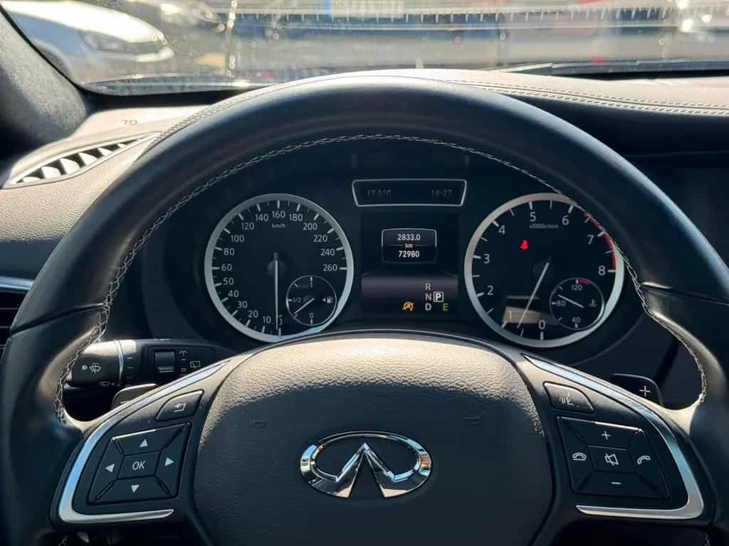 Infiniti Q30 S 2.0t AWD/LED/360°/Pano/Bose 02/2017-photo-27