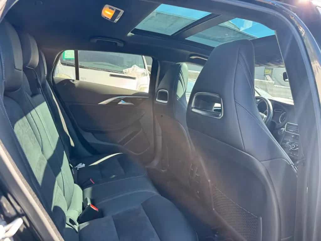 Infiniti Q30 S 2.0t AWD/LED/360°/Pano/Bose 02/2017-photo-32