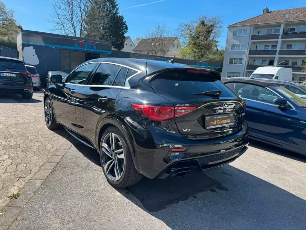 Infiniti Q30 S 2.0t AWD/LED/360°/Pano/Bose 02/2017-photo-5