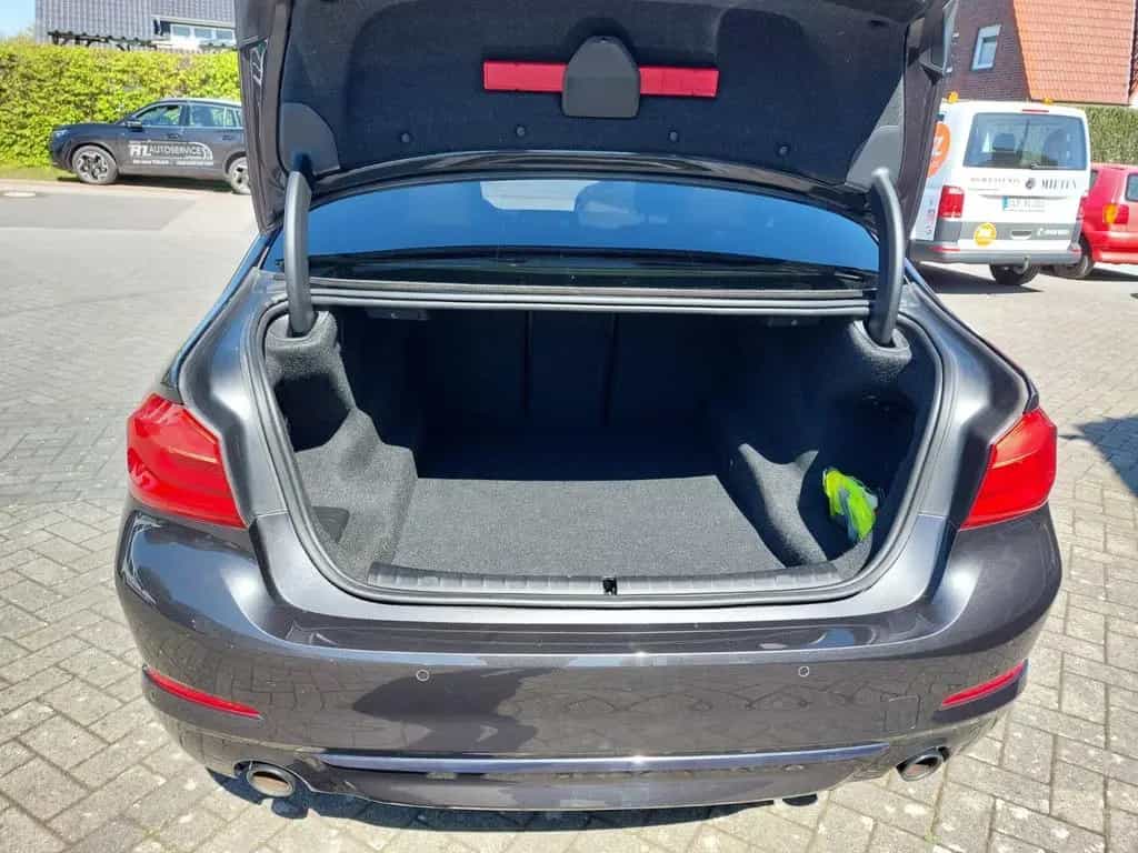 BMW 5 Series 520 D Lim. Sport Line+LEDER+SHD+KAMERA+LED+KEYL+ 12/2019-photo-10