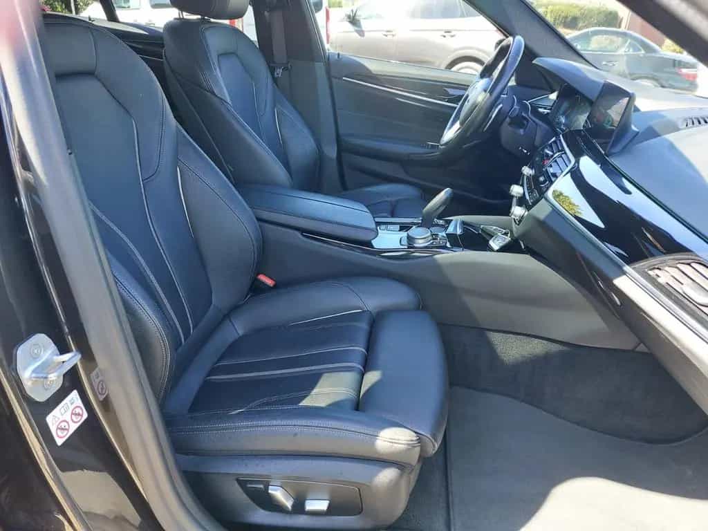 BMW 5 Series 520 D Lim. Sport Line+LEDER+SHD+KAMERA+LED+KEYL+ 12/2019-photo-14