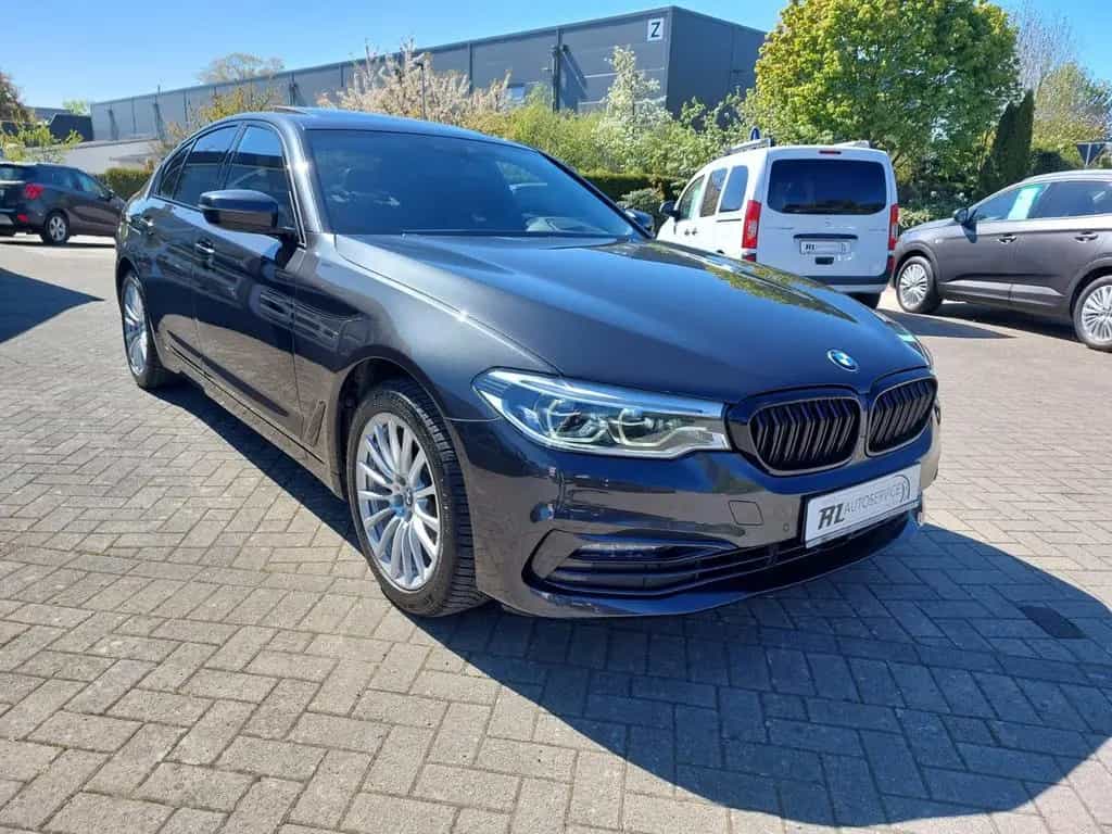 BMW 5 Series 520 D Lim. Sport Line+LEDER+SHD+KAMERA+LED+KEYL+ 12/2019-photo-2