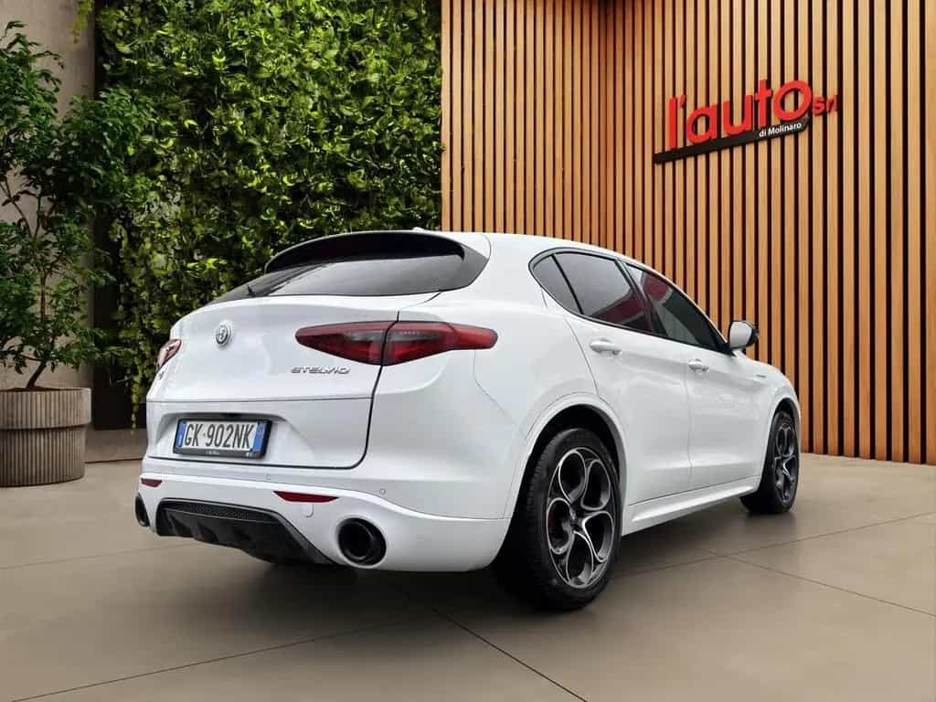 Alfa Romeo Stelvio 2.2 210 CV AT8 Q4 Veloce BELL 04/2022-photo-3