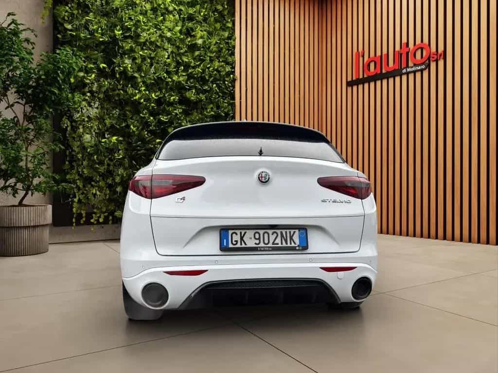 Alfa Romeo Stelvio 2.2 210 CV AT8 Q4 Veloce BELL 04/2022-photo-4