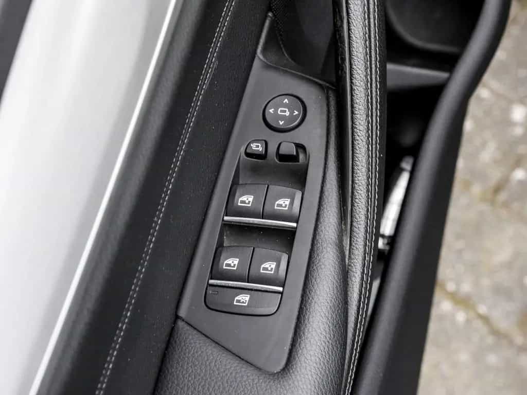 BMW 5 Series 530i A Sport Line AHK RFK NAVI LED PDC V+H LM 12/2018-photo-12