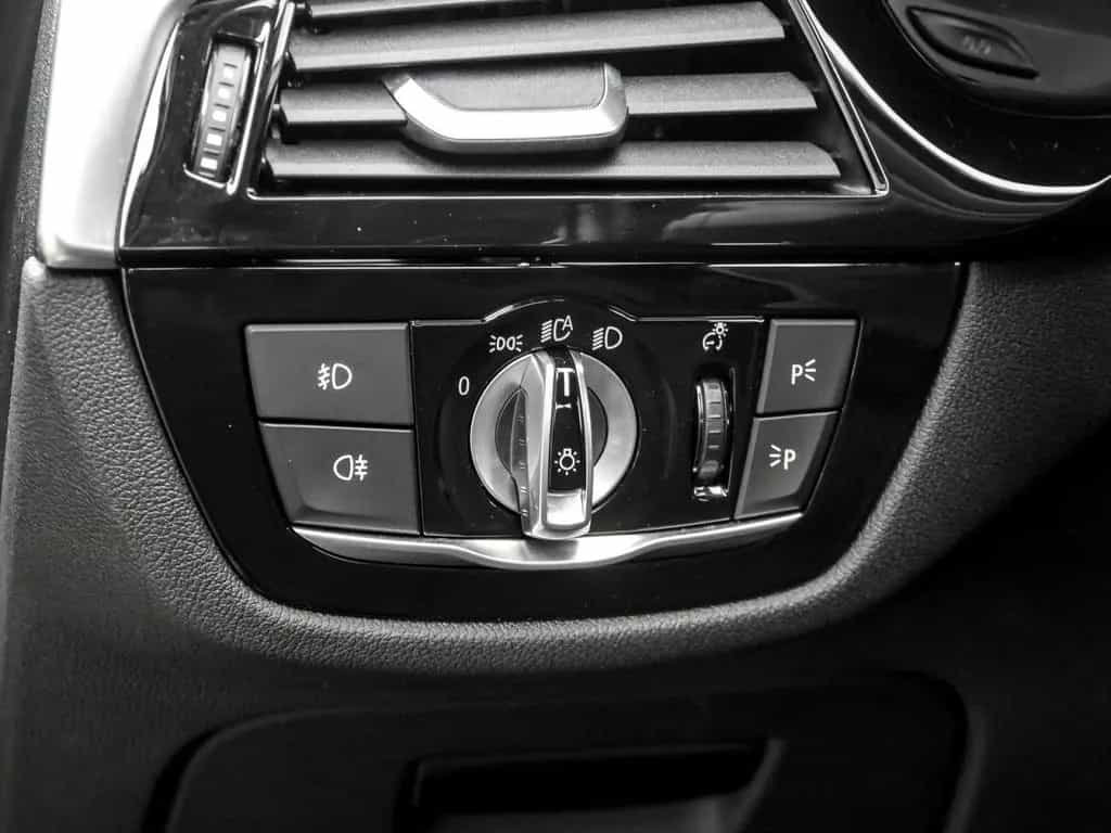 BMW 5 Series 530i A Sport Line AHK RFK NAVI LED PDC V+H LM 12/2018-photo-13