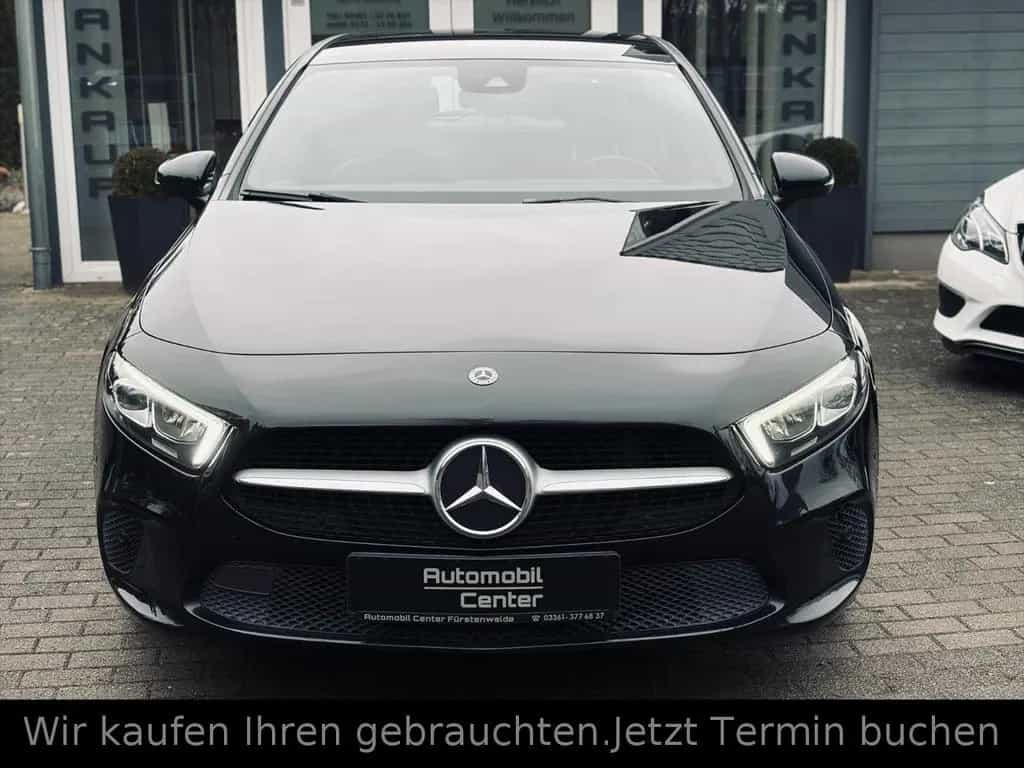 Mercedes-Benz A-Class 220 4Matic+Standhzg+Kamera+MBUX+LED+SHZ+18"+LM 01/2019-photo-1