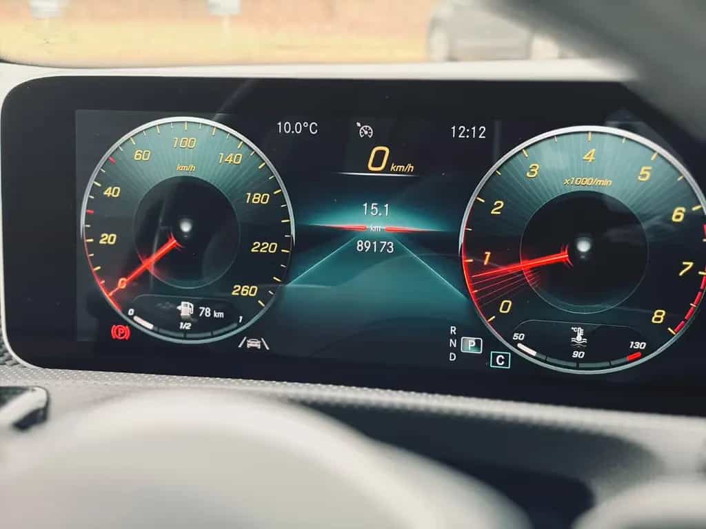 Mercedes-Benz A-Class 220 4Matic+Standhzg+Kamera+MBUX+LED+SHZ+18"+LM 01/2019-photo-13