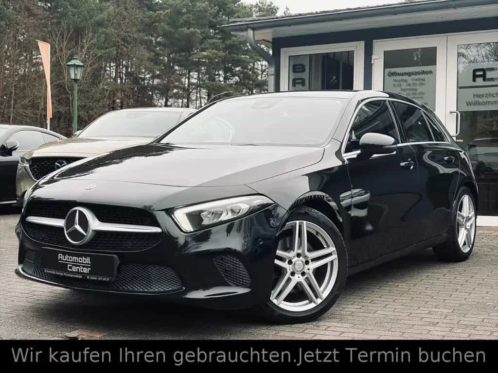 Mercedes-Benz A-Class 220 4Matic+Standhzg+Kamera+MBUX+LED+SHZ+18"+LM 01/2019-photo-2