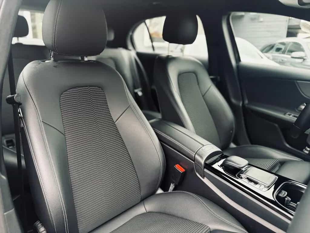 Mercedes-Benz A-Class 220 4Matic+Standhzg+Kamera+MBUX+LED+SHZ+18"+LM 01/2019-photo-21