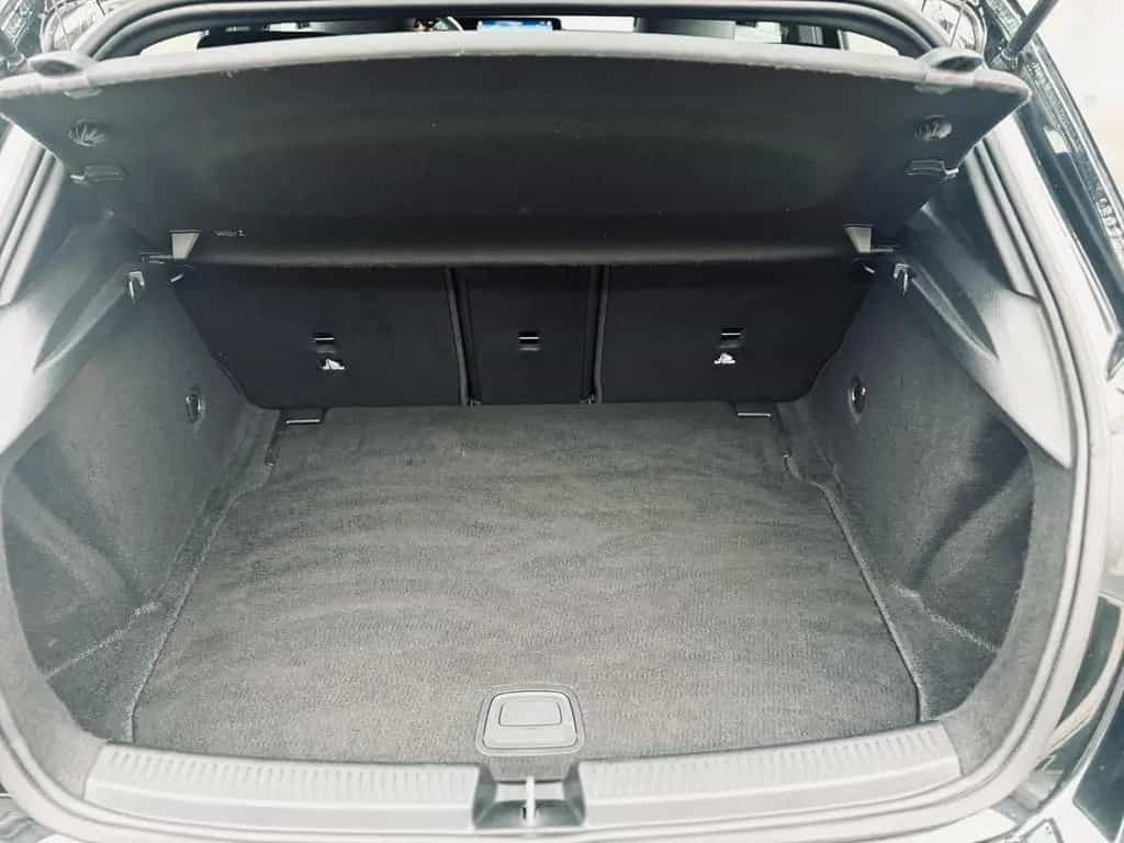 Mercedes-Benz A-Class 220 4Matic+Standhzg+Kamera+MBUX+LED+SHZ+18"+LM 01/2019-photo-30