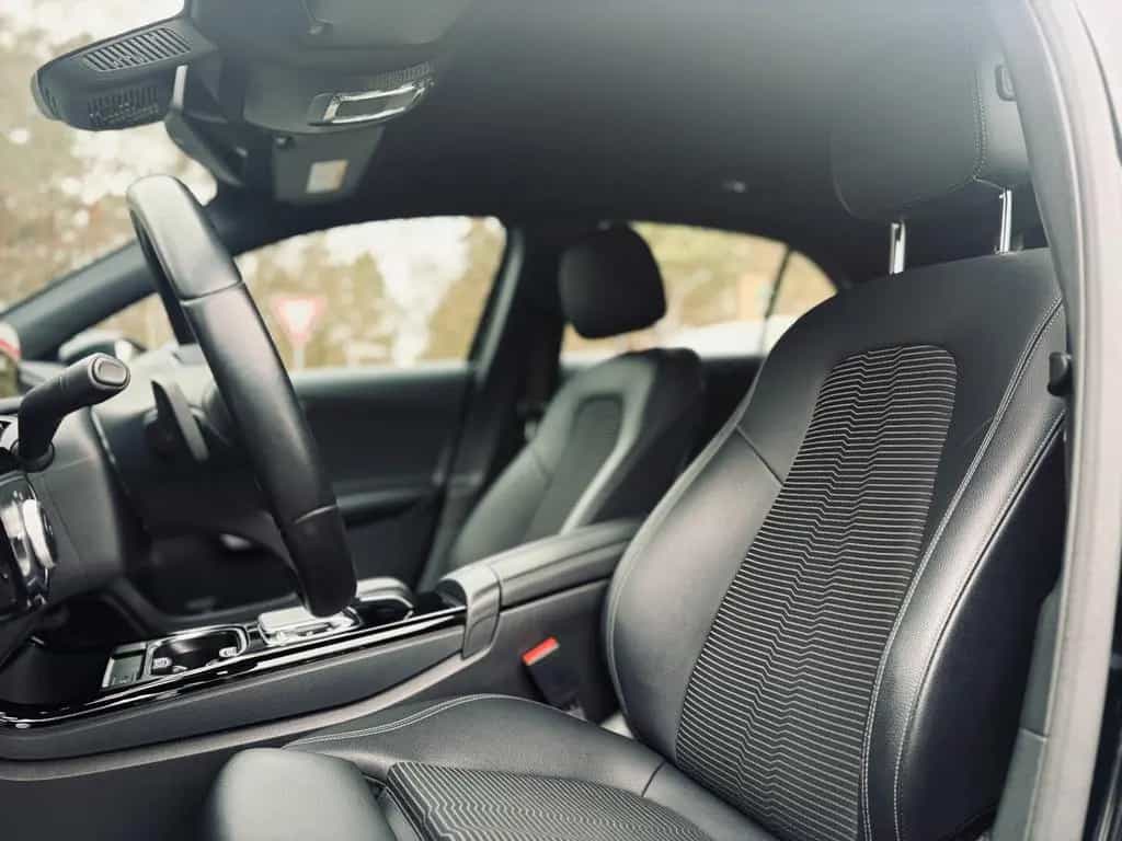 Mercedes-Benz A-Class 220 4Matic+Standhzg+Kamera+MBUX+LED+SHZ+18"+LM 01/2019-photo-9