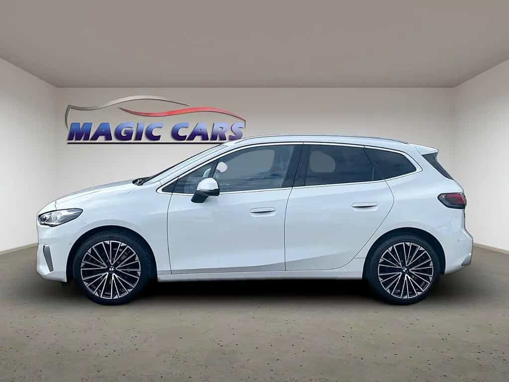 BMW 218 d Active Tourer Luxury Line *LED*AHK*LIVE* 08/2022-photo-2