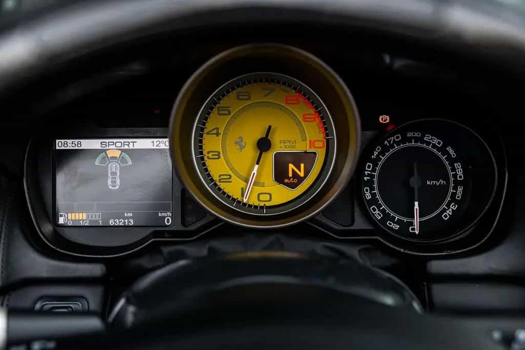 Ferrari California 4.3 V8, Carbon Sportstoelen, NL auto, 04/2010-photo-12