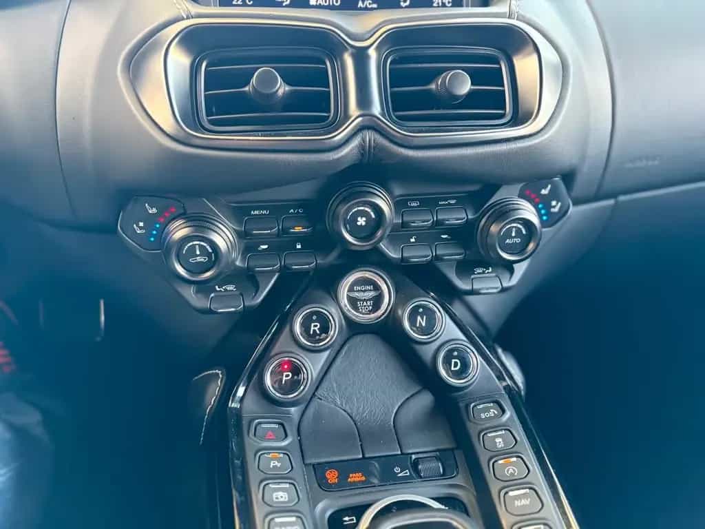 Aston Martin V8 Vantage 4.0 V8 voll sehr gepflegt 05/2020-photo-12