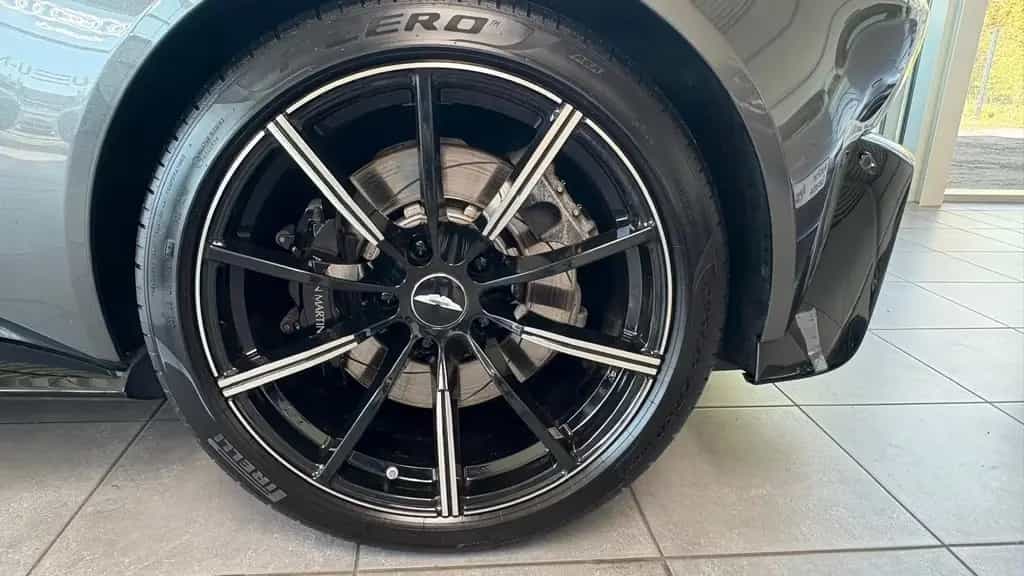 Aston Martin V8 Vantage 4.0 V8 voll sehr gepflegt 05/2020-photo-6