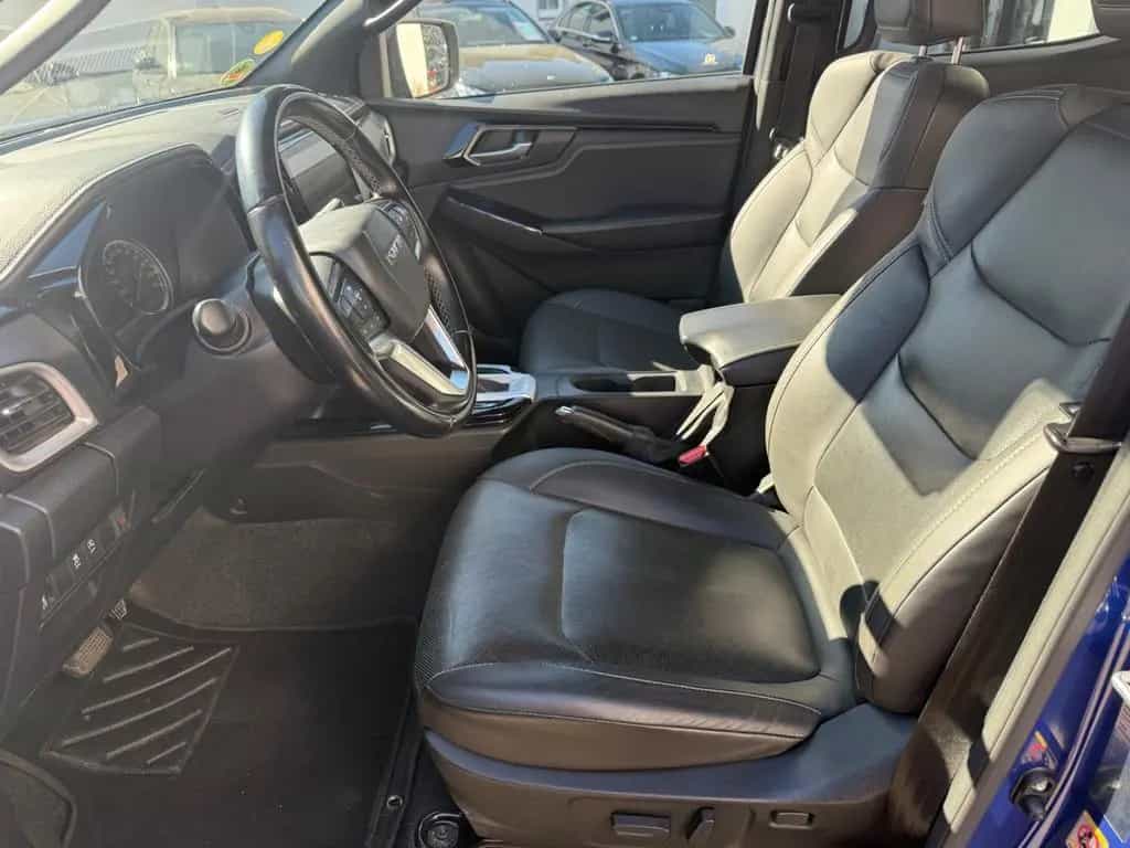 Isuzu D-Max Double Cab 4WD V-CROSS 02/2021-photo-12