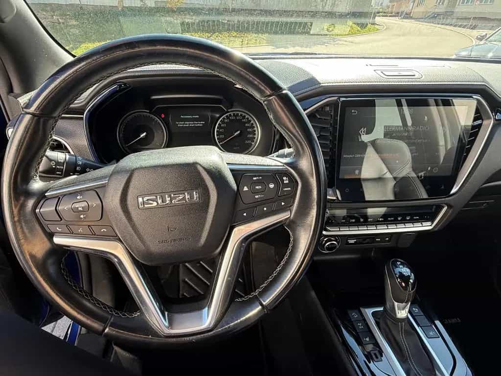Isuzu D-Max Double Cab 4WD V-CROSS 02/2021-photo-13