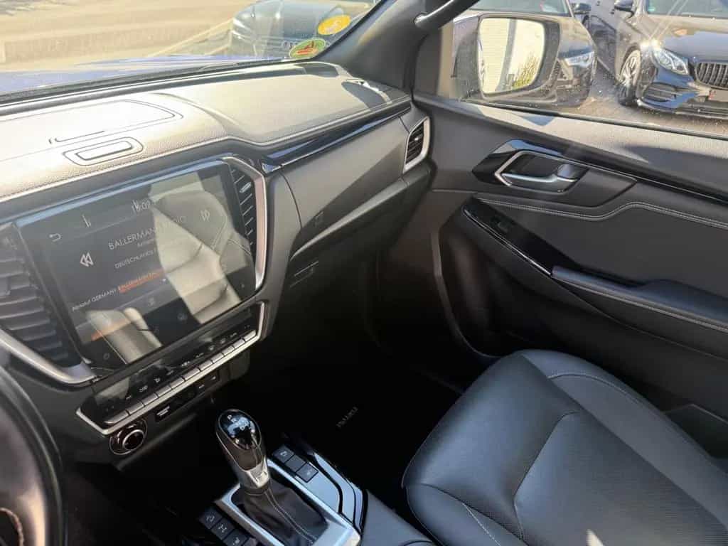 Isuzu D-Max Double Cab 4WD V-CROSS 02/2021-photo-16