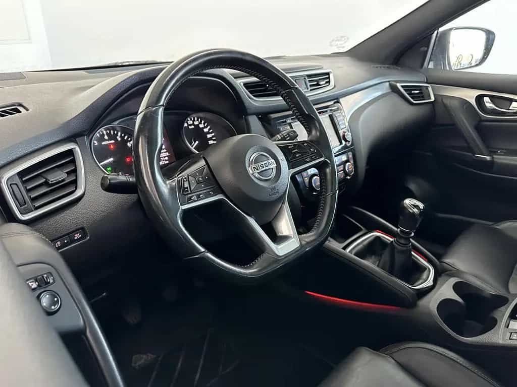 Nissan Qashqai Tekna+ 1.6|NAVI| PANO|BOSE|LEDER|AHK|360 01/2018-photo-14