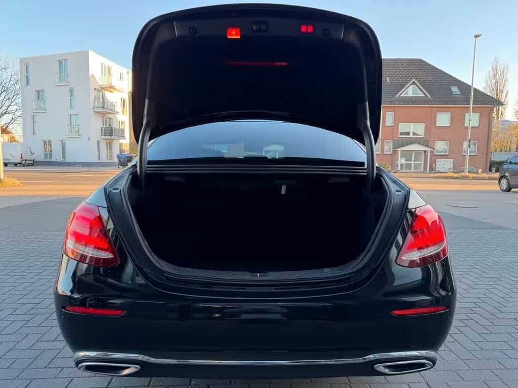 Mercedes-Benz E 220 d Avantgarde MEMORY/360°KAMERA/KEYLESSGO 08/2018-photo-11