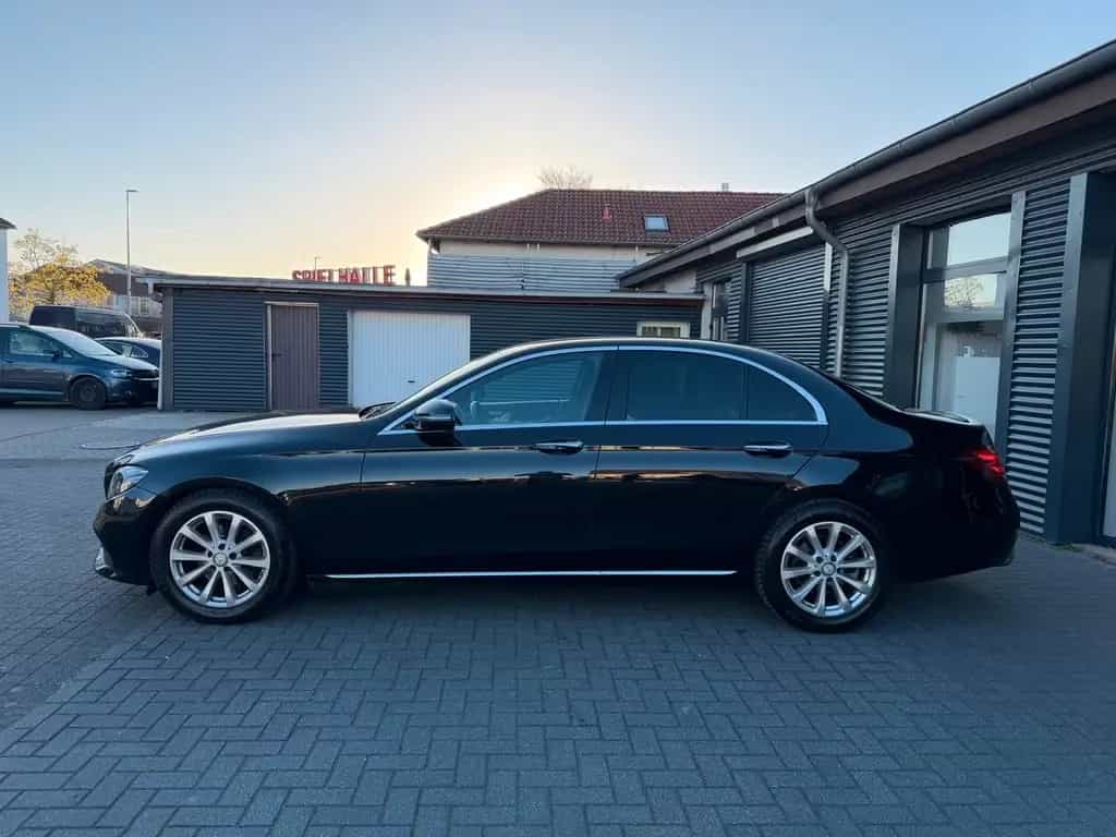 Mercedes-Benz E 220 d Avantgarde MEMORY/360°KAMERA/KEYLESSGO 08/2018-photo-14