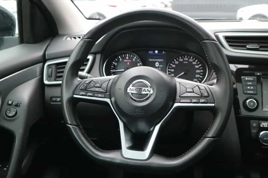 Nissan Qashqai N-Connecta *2.HAND/PANO/360°/NAVI/AHK* 12/2019-photo-11