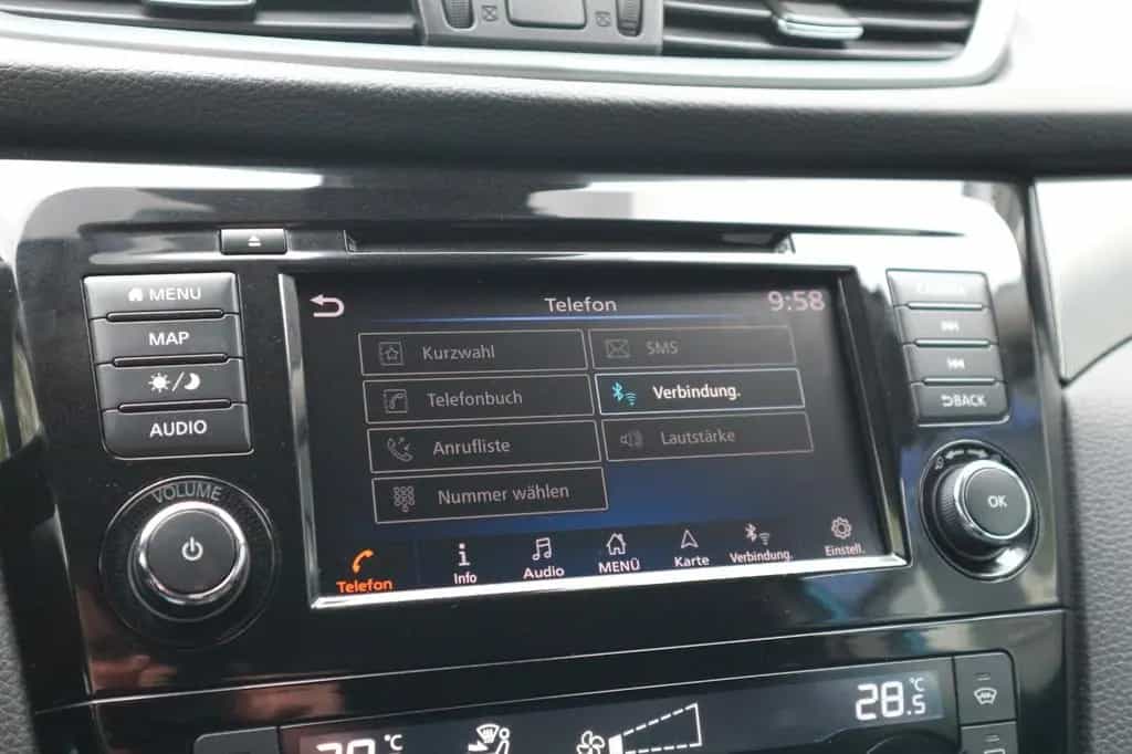 Nissan Qashqai N-Connecta *2.HAND/PANO/360°/NAVI/AHK* 12/2019-photo-20