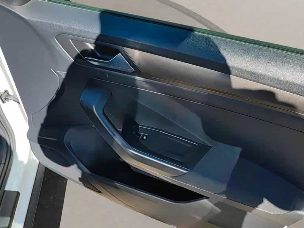 Volkswagen T-Roc Style 11/2019-photo-23