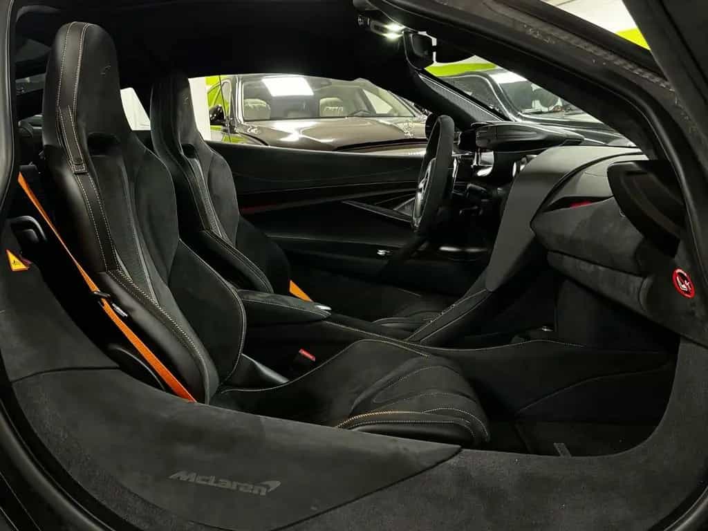 McLaren 750S COUPE MY25 CARBON EXT&INT B&W LIFT FULLOPT! 07/2024-photo-40