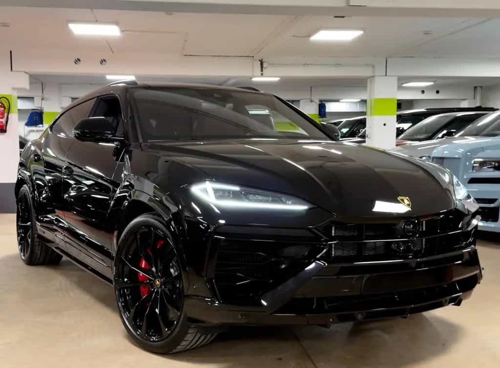 Lamborghini Urus SE MASSAGE HEADUP B&O PANO STYLEPACK FULL null-photo-1
