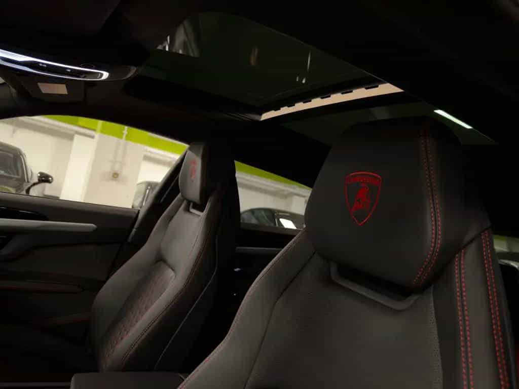 Lamborghini Urus SE MASSAGE HEADUP B&O PANO STYLEPACK FULL null-photo-20