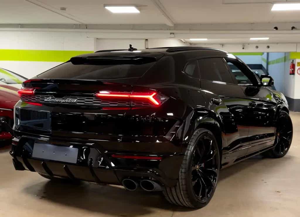 Lamborghini Urus SE MASSAGE HEADUP B&O PANO STYLEPACK FULL null-photo-4