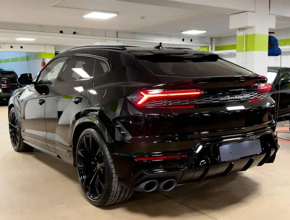 Lamborghini Urus SE MASSAGE HEADUP B&O PANO STYLEPACK FULL null-photo-7
