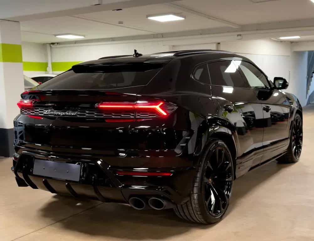 Lamborghini Urus SE MASSAGE HEADUP B&O PANO STYLEPACK FULL null-photo-9