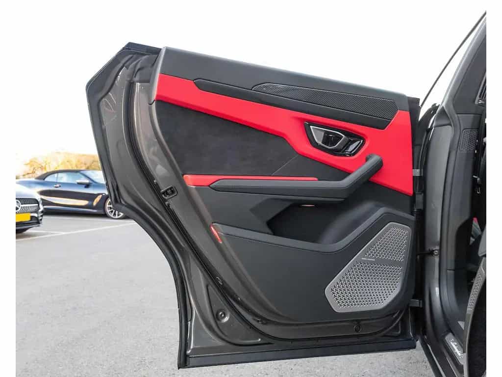 Lamborghini Urus 4.0 V8 Auto./PANO/23/360°/B&O/HUD/CARBON/VO 12/2021-photo-23