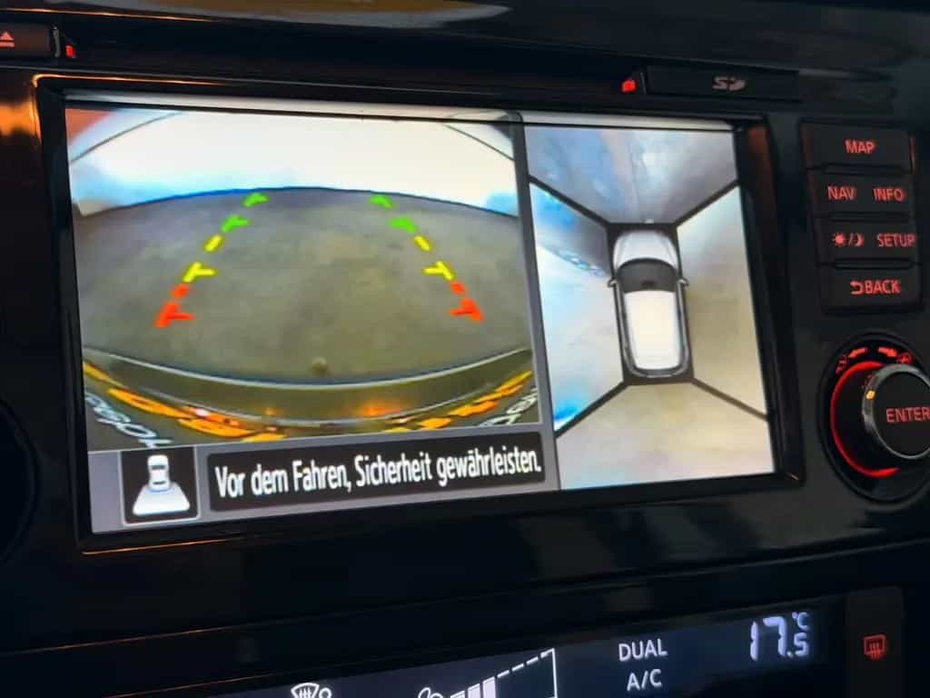 Nissan Qashqai 90 Tkm*360°Kamera*Navi* 01/2016-photo-22