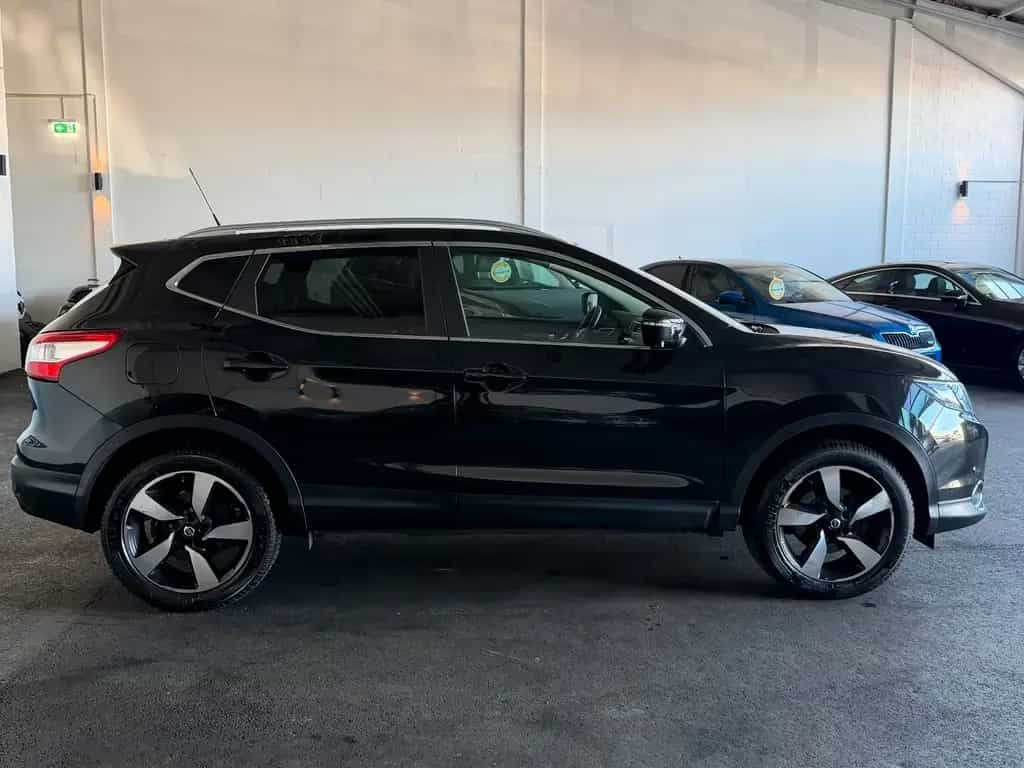 Nissan Qashqai 90 Tkm*360°Kamera*Navi* 01/2016-photo-7