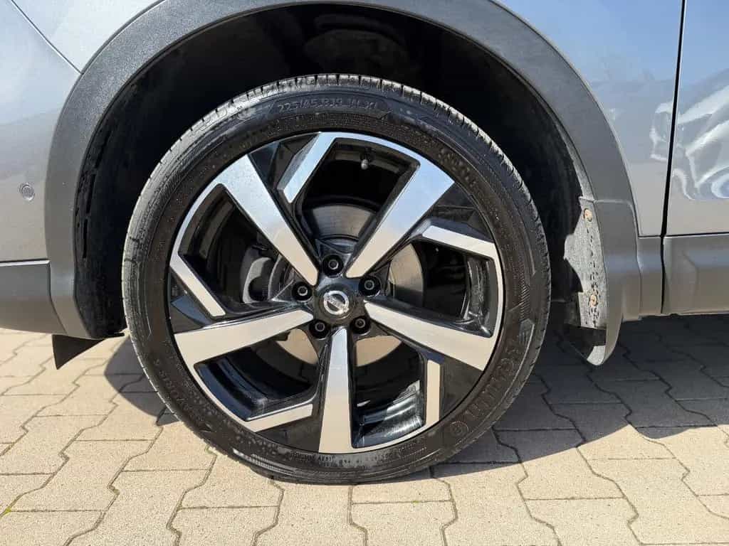 Nissan Qashqai Tekna+ 1.6 DIG-T*LED*360°*PANO*NAVI*AHK 10/2017-photo-20
