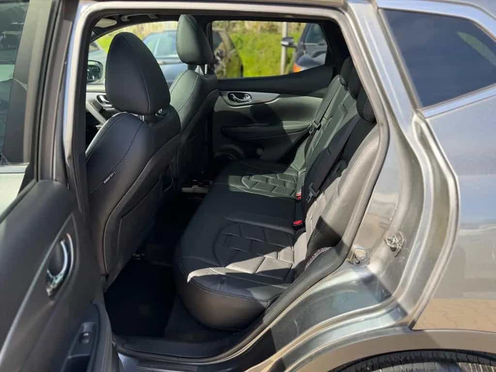 Nissan Qashqai Tekna+ 1.6 DIG-T*LED*360°*PANO*NAVI*AHK 10/2017-photo-8