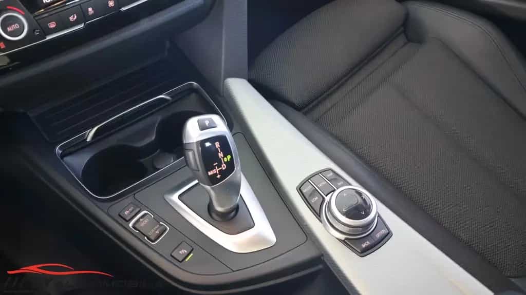 BMW 320 320 i Sport Line Shadow Head Up* Service Neu 10/2017-photo-23