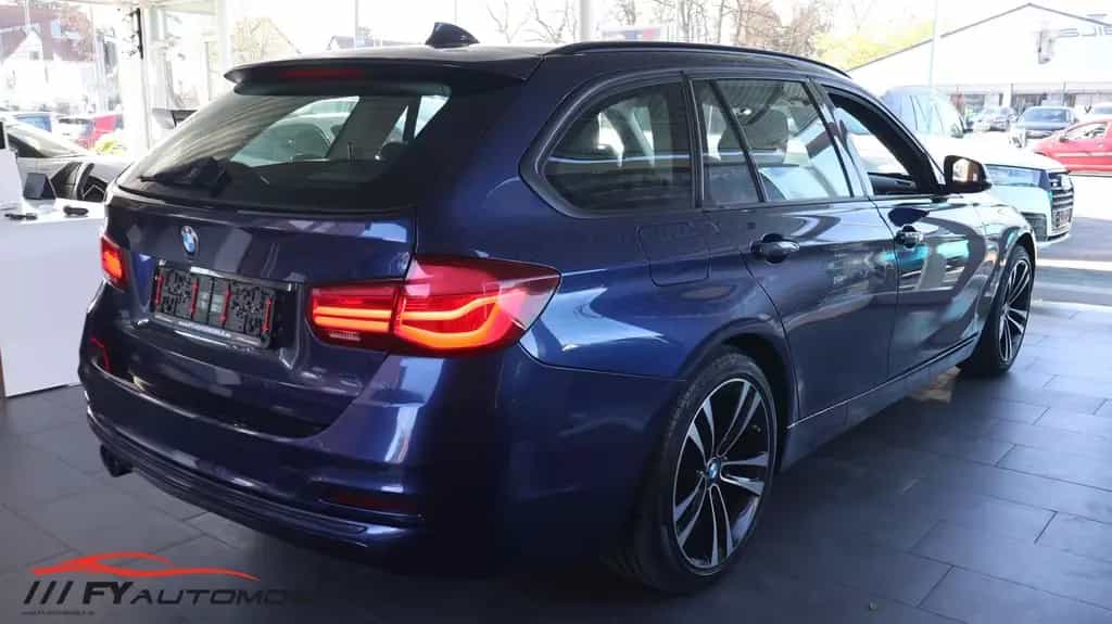 BMW 320 320 i Sport Line Shadow Head Up* Service Neu 10/2017-photo-7