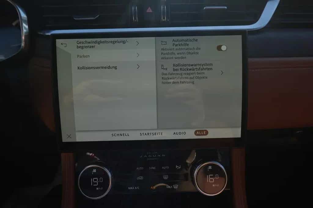 Jaguar F-Pace R-Dynamic S AWD 1-Hand +PANORAMA 05/2021-photo-25