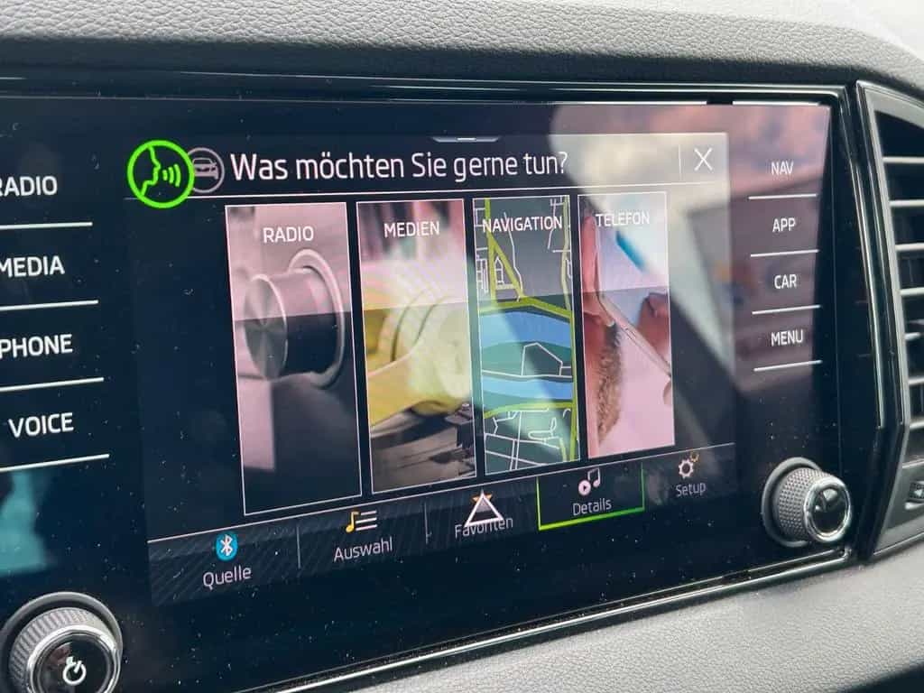 Skoda Karoq Selection DSG DplBoden ElektrHeck Kamera 06/2024-photo-22