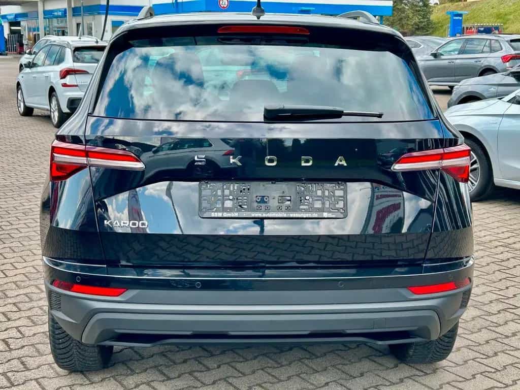 Skoda Karoq Selection DSG DplBoden ElektrHeck Kamera 06/2024-photo-4