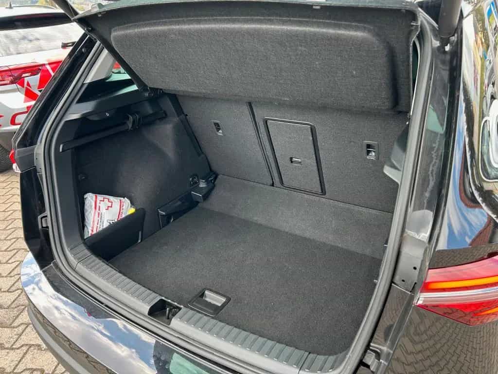 Skoda Karoq Selection DSG DplBoden ElektrHeck Kamera 06/2024-photo-7