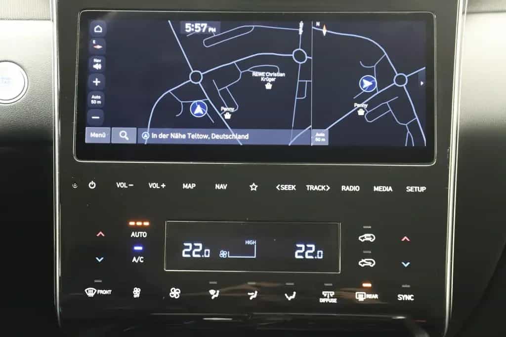 Hyundai TUCSON 1.6 48V 150PS Automatik Keyless Carplay 09/2022-photo-31