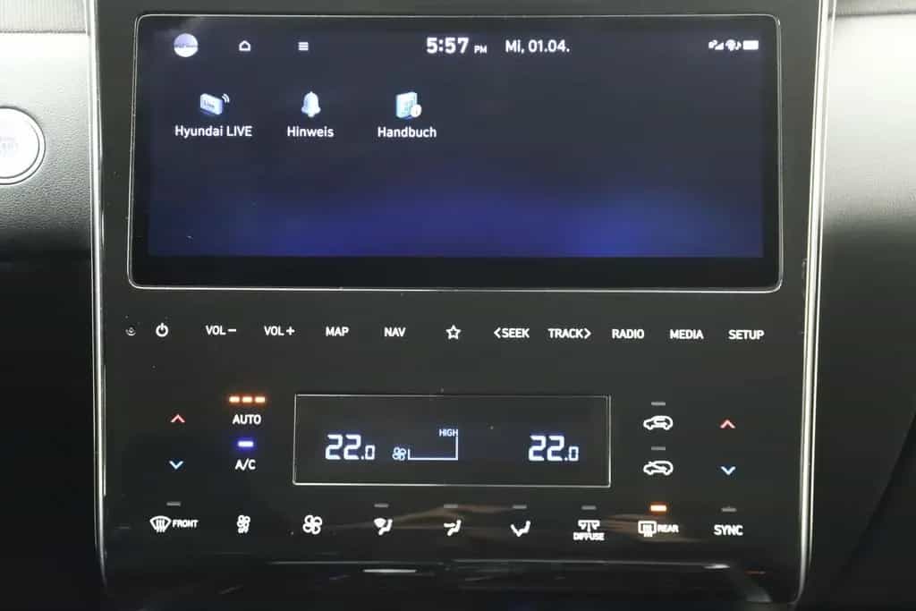 Hyundai TUCSON 1.6 48V 150PS Automatik Keyless Carplay 09/2022-photo-33