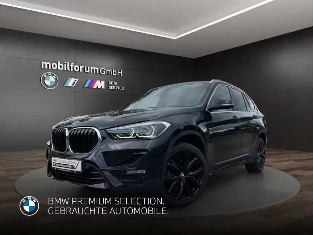 BMW X1 sDrive18d Sport Line AHK Panorama HUD 19 Zoll 07/2020-photo-0